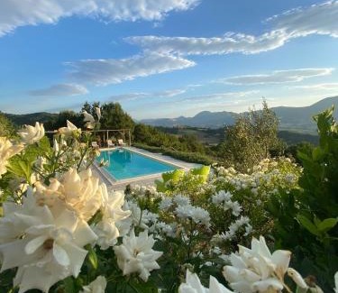 Castelraimondo Bed & Breakfast | Unforgettable Stays at Borgo Crispiero with Ocean Views