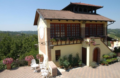 Rocca D'Arazzo Apartment | Discover Relaxation at BORGO d' PARTIQUILAR Hotel