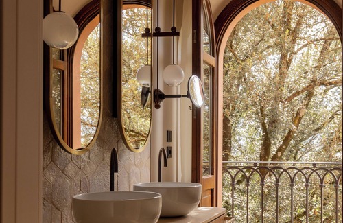 Boschetto Vecchio Hotel | Elegant Borgo Dei Conti Resort with Spa & Pool Access