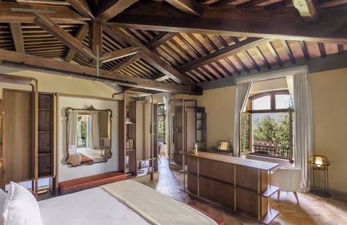 Boschetto Vecchio Hotel | Elegant Borgo Dei Conti Resort with Spa & Pool Access