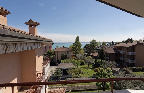 Colombare Apartment | Discover Borgo del Grillo P2/9: Pet-Friendly Lake Views