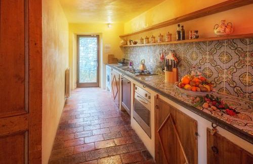 Umbertide House | Experience Borgo Di Bastia Creti: Oceanfront Retreat with Pool