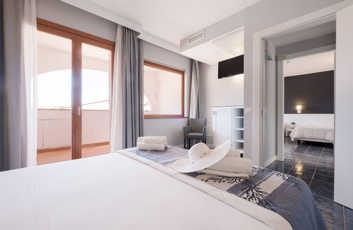 Praia a Mare Hotel | Relax at Borgo di Fiuzzi Resort & Spa with Ocean Views