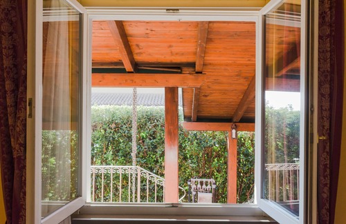 Ortona Villa | Discover Borgo Dragani: Perfect for 5 with Kitchen Access
