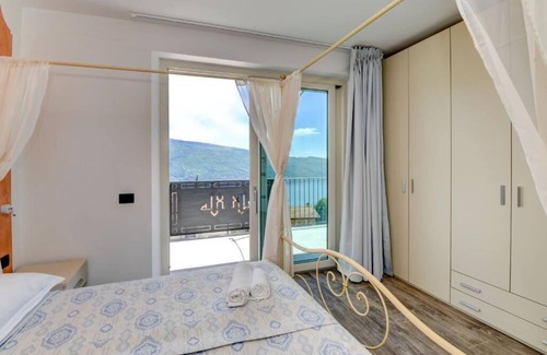 Aer House | Discover Borgo Ermanno: Family-Friendly with Pool & Breakfast