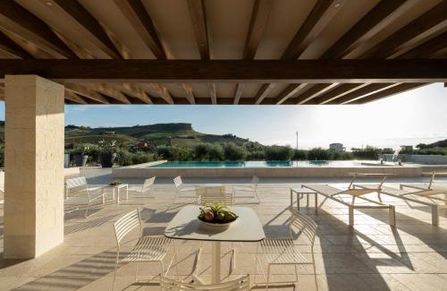 Realmonte Resort | Experience Borgo Giallonardo Wine Relais with Ocean Views