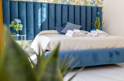 Cinisi House | Discover Borgo La Chiusa: Family-Friendly with Great Dining