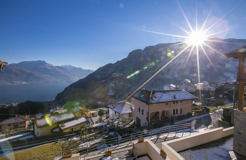 Germasino Apartment | Relax at Borgo La Sorgente - Family-Friendly Retreat in Italy