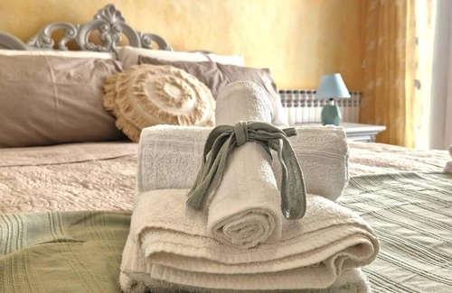 Porto Sant'Elpidio House | Discover Borgo Marinaro: Steps from the Sea, Family-Friendly