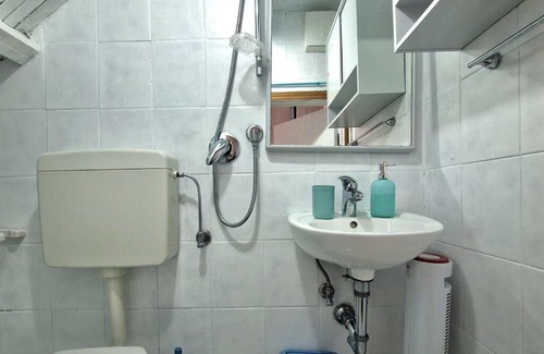 Porto Sant'Elpidio House | Discover Borgo Marinaro: Steps from the Sea, Family-Friendly