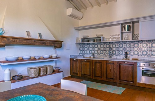 Gaiole in Chianti Villa | Experience Borgo Merlo: Spacious Villa with Private Pool