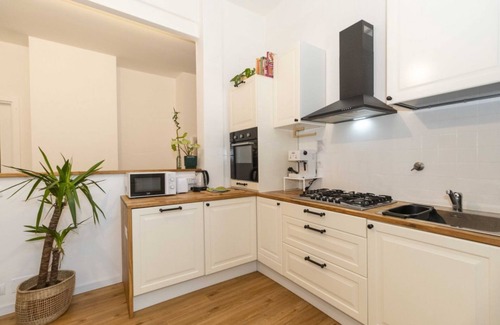 Borgo Po Apartment | Cozy Borgo Po Apartment for Family Getaways