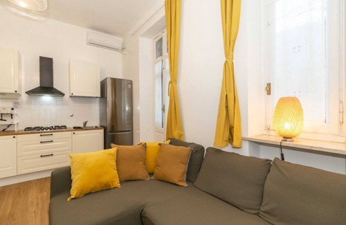 Borgo Po Apartment | Cozy Borgo Po Apartment for Family Getaways
