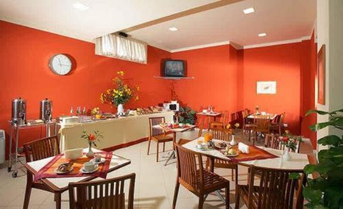 Pollenzo Hotel | Discover Borgo San Martino: Pet-Friendly Getaway Awaits