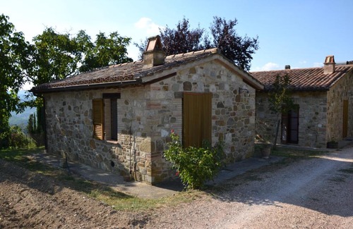 Doglio House | Pet-Friendly Borgo Struginati with Ocean Views & Pool