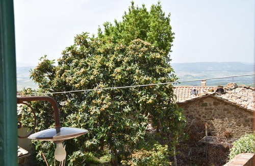 Sant'Angelo In Colle House | Pet Friendly Borgo Vecchio with Hot Tub & Breakfast Included