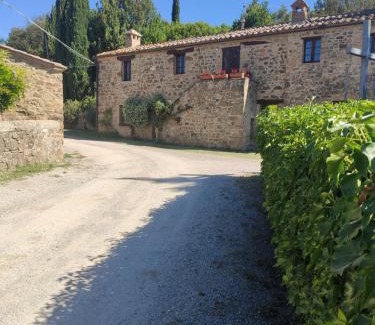 Montalcino House | Discover Borgo Villa a Tolli: Rated 9/10, Pet Friendly Retreat