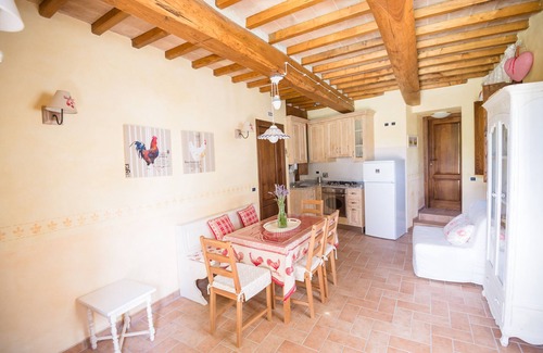 Loreto House | Relaxing Borgocuore: Pool View House with Spa & Breakfast