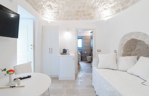 Impalata House | Borgofreddo: Guest Rated 10/10 with Pool and Spa Access