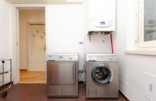Milan Centre Apartment | Borgospesso III