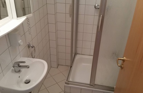 Prenzlauer Berg House | Comfortable Stay at Bornholmer Hof with Family-Friendly Amenities