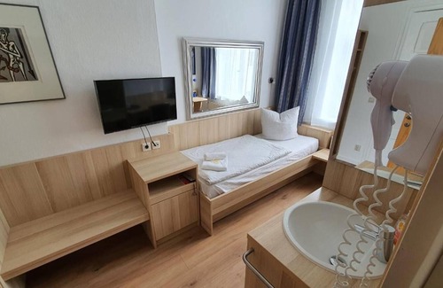 Prenzlauer Berg House | Comfortable Stay at Bornholmer Hof with Family-Friendly Amenities
