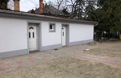 Sarospatak Apartment | Explore Borostyán 20 Vendégház: Pet-Friendly Getaway