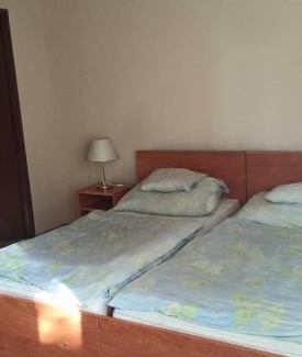 Sitke House | Cozy Borostyánkert Étterem & Vendégház with Family Amenities