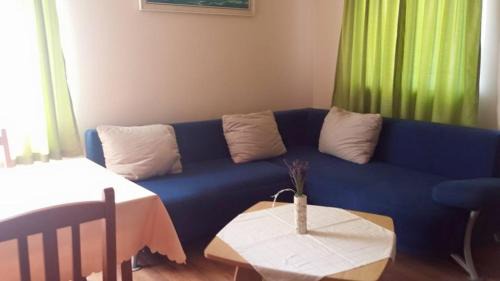 Sitke House | Cozy Borostyánkert Étterem & Vendégház with Family Amenities