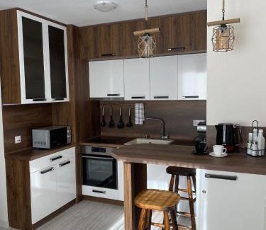 Borovets Apartment | Cozy Borovets Gardens Ski Apartment - Family Friendly Retreat