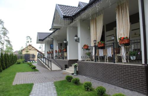 Hlibivka Hotel | Pet-Friendly Getaway at Borovik with Pool & Hot Tub