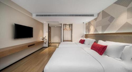 Diecai Hotel | Discover Borrman Hotel Guilin by Two Rivers and Four Lakes