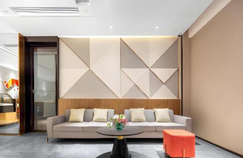 Diecai Hotel | Discover Borrman Hotel Guilin by Two Rivers and Four Lakes