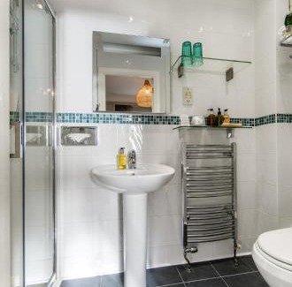 Maenporth Bed & Breakfast | Oceanfront Oasis at Bosanneth - 4-Star Guest Rated Stay