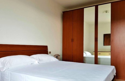 Zorzino Apartment | Discover Ocean View Bliss at Bosco di Lago Hotel