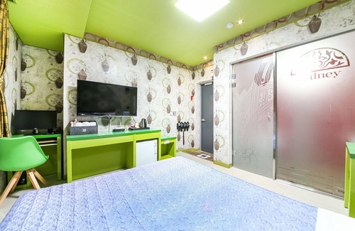Molha Hotel | Eco-Friendly Stay at Boseong Beolgyo Sydney with Breakfast