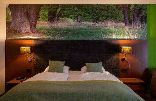 Vlodrop Hotel | Pet-Friendly Boshotel in Vlodrop with Ocean View Pool