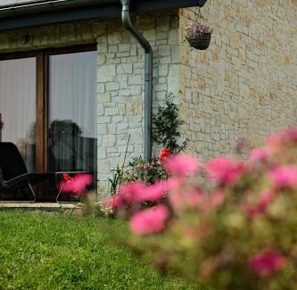 Wielka Wies Bed & Breakfast | Experience Boski Zakątek: Oceanfront Pet-Friendly Retreat