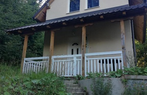 Busovaca Ski Chalet | Family-Friendly Getaway at Bosnian Mountain House