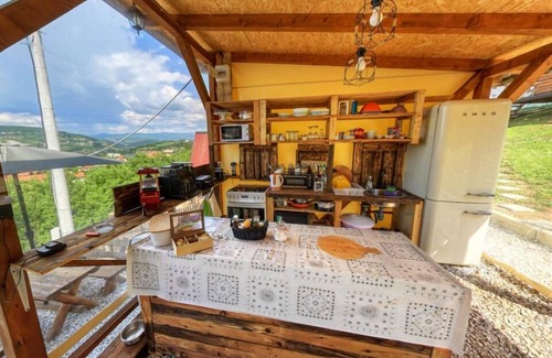 Visoko Cabin | Unforgettable Bosnian Pyramid Glamping with Spa & Hot Tub