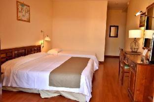 Gubbio Hotel | Discover Bosone Palace: Pet-Friendly 4-Star Retreat