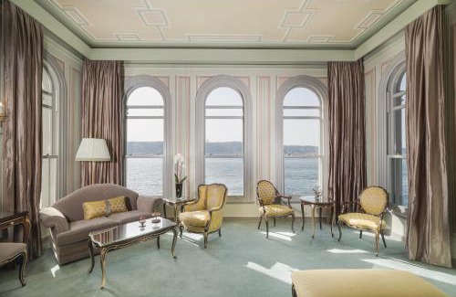 Inegeul Hotel | Elegant Stays at Bosphorus Palace Hotel - Rated 9.2/10