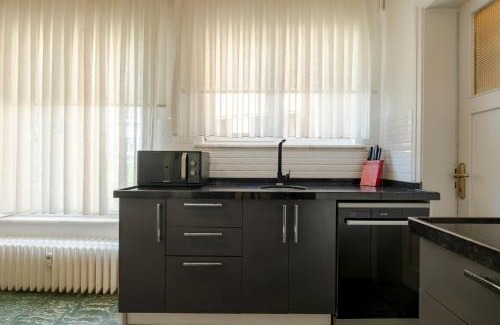 Kabatas Apartment | Bosphorus View with 5 Bedrooms and Elevator