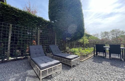 The Hague Center House | Pet-Friendly Bospolderhuisje: Family Comfort Awaits