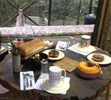 Sao Jose dos Pinhais Cabin | Eco-Friendly Stay at Bosque Contêiner Eco Guaricana