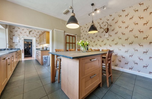 Windermere House | Ideal Getaway: Boston House in the Heart of Lake District