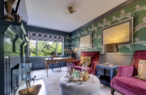 Needham House | Experience Boston Mansion: Pool, Fire Pit & Tennis Awaits