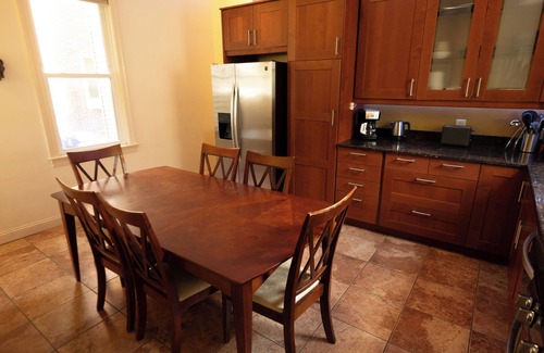 Egleston Square Apartment | Cozy 2 Bedroom Jamaica Plain with Parking & Fast WiFi