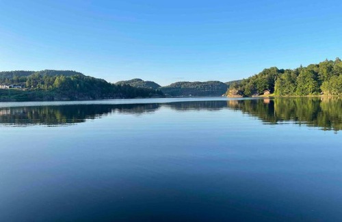 Risor Apartment | Experience Bosvik Gård: Oceanfront Retreat with Historic Charm