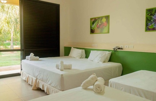 Aracatuba Hotel | Nature Retreat at Botânico Hotel Fazenda e SPA with Pool & Spa